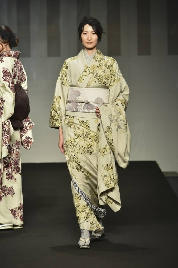 Modern Kimono designed by Jotaro Saito for Autumn/Winter Collection