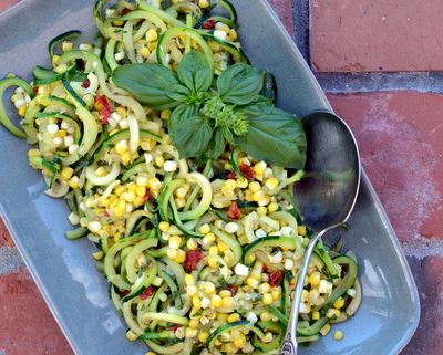 Chilled Zucchini Noodle Salad with Pesto, Sweet Corn & Sun-Dried Tomato, another easy summer salad ♥ AVeggieVenture.com. Vegan. Gluten Free.