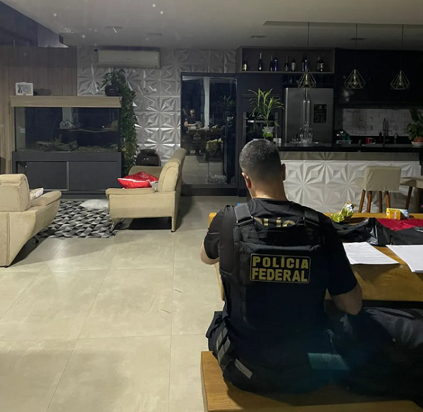 Polícia Federal realiza operação em Palotina e outras cidades contra importação de agrotóxicos