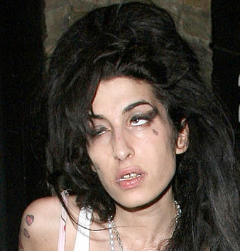 Amy Winehouse Dead Body