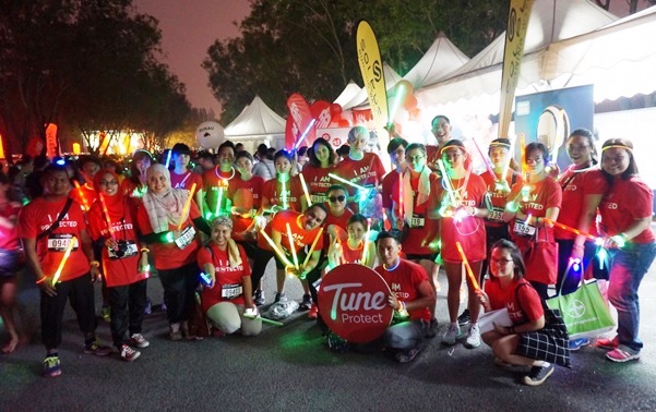 Electric Run 2015, My First Electric Run 2015 Experience, Running Experience, Electric Run Experience, Running, Fitness, Selangor Turf Club, Running Medal, Run Medal, 