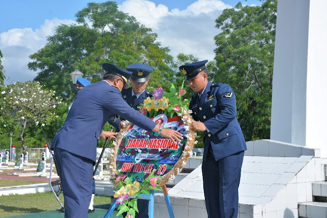 TNI Ziarah Ke TMP Kusuma Trikora Waena Jayapura