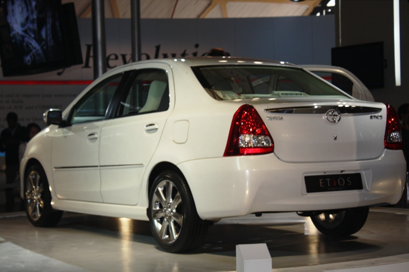 Car and Bike lover s Guide The new Toyota Etios  