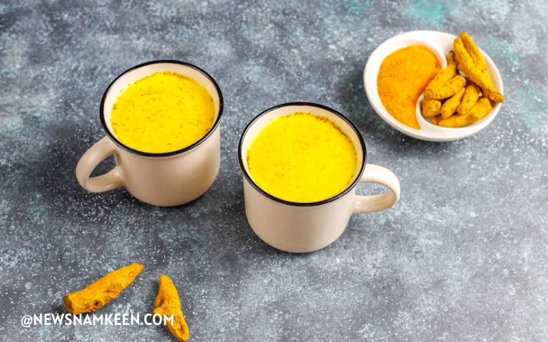 Monsoon Health Tips_ Detoxify and Stay Strong with Hot Turmeric Water 4 - News Namkeen