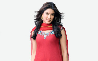 Mehwish Hayat Hot Pics Scandal and Biography