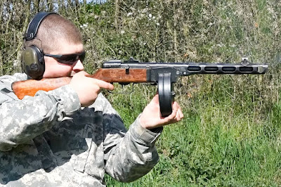 Pistol Mitraliur (Submachine Gun) - PPSh-41 (Papasha)