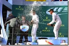 Mercedes festeggia la doppietta a Melbourne