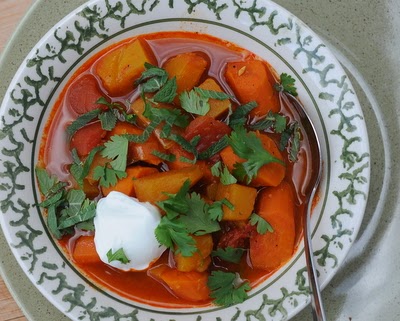 Squash & Carrot Stew, a low-calorie spice-rich vegetable stew with butternut squash and carrots. Two versions, one for the stovetop, another for a slow cooker.