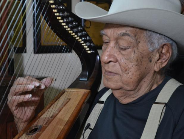 Venezuela celebra el centenario del ilustre arpista Juan Vicente Torrealba.