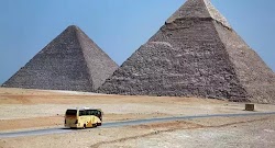 Μόλις το ένα τρίτο των αρχαιοτήτων έχει ανακαλυφθεί στην Αίγυπτο, σύμφωνα με τον διακεκριμένο επιστήμονα, Ζάχι Χαουάς, ο οποίος έδωσε το «πα...