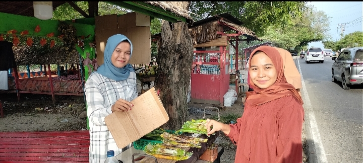 Laris Manis! Kuliner Pulot Ijoe Cot Batee Geulungku Bireuen Banyak Diminati Masyarakat yang Melintas dari Berbagai Daerah
