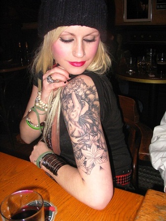 beautiful girls with half sleeve tattooing designs