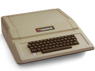 1979-Apple_II_Plus-WikimediaCommons-Bilby_540x405.jpg (540×405)