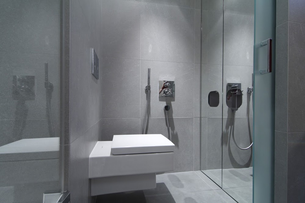 ultra-modern-bathroom-design