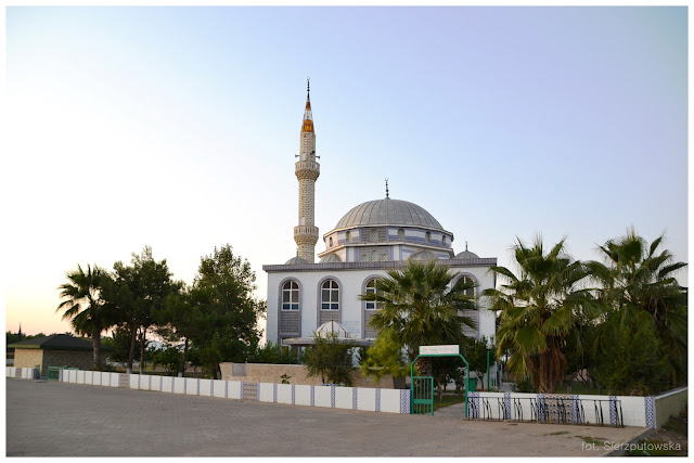 Zwiedzamy Riwierę Turecką - meczet w Boğazkent