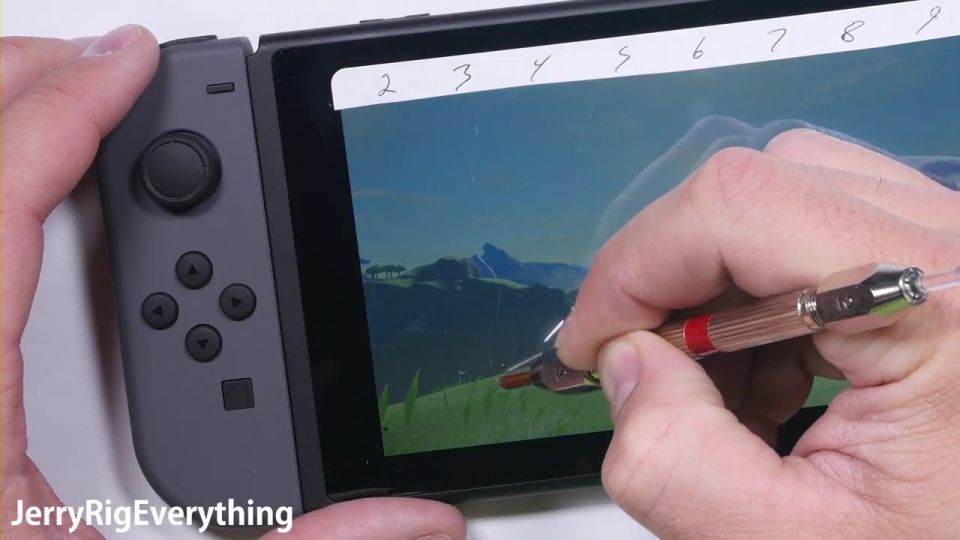 ニンテンドースイッチ を削ってあぶって折り曲げる耐久性テスト その