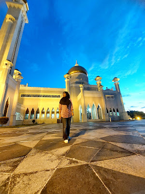 Masjid Omar Ali Saifuddien Brunei