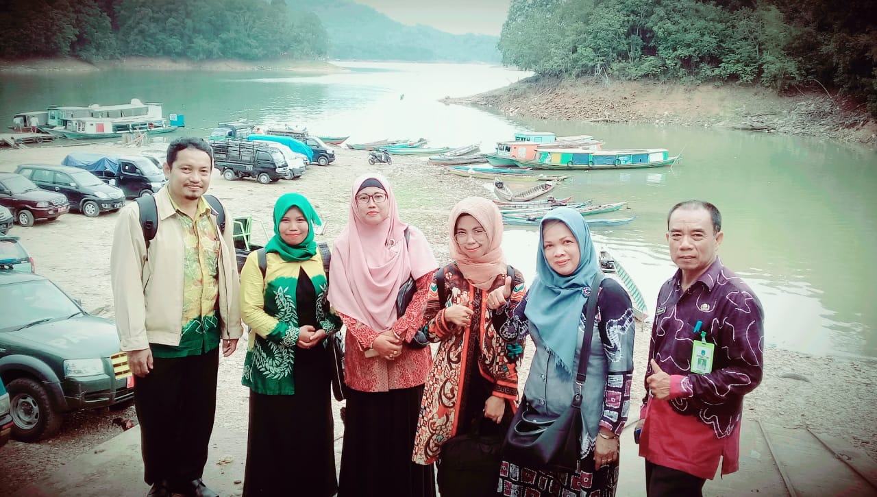 SENI BUDAYA INDONESIA Indoborneonatural SENI BUDAYA INDONESIA Indoborneonatural