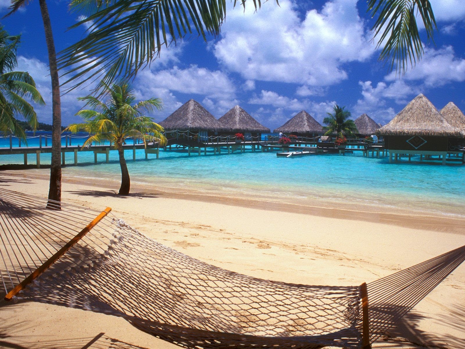 Travel Pictures: Bora Bora - Hi-Res Wallpaper