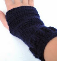 http://www.ravelry.com/patterns/library/hand-warmer-pattern