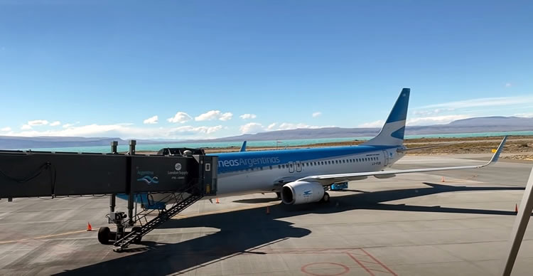 El Calafate Aeroporto, Serviços