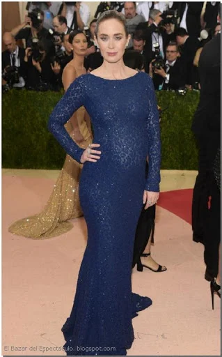 Emily Blunt en Michael Kors.jpg
