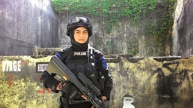 Bripda Nina Anggota Brimob Aceh Suka Cita Sambut Aturan Polwan Berjilbab