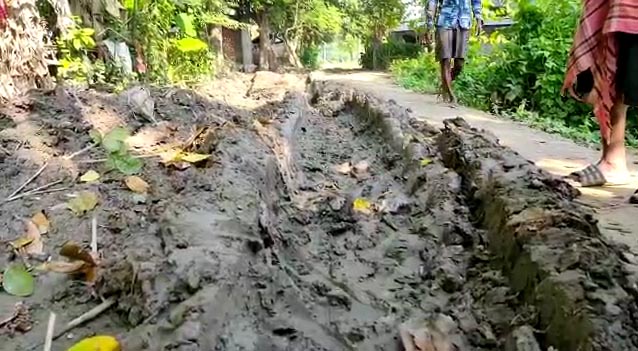 Hungry-villagers-on-bad-roads