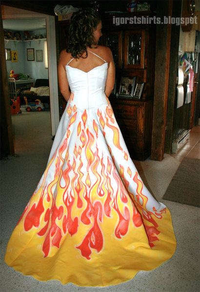 How about this airbrushed wedding dress for the more artistic bride