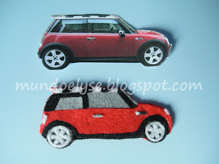 llavero de fieltro replica Mini Cooper rojo