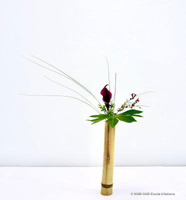 Ikebana-nageire-freestyle-wabisabi-escoladikebana