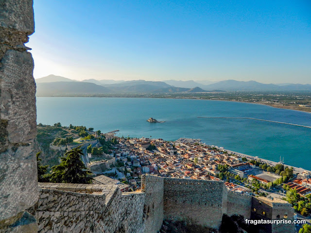 Nafplio vista da fortaleza de Palamidi, Grécia