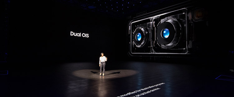 Dual camera dengan fitur OIS (Optical Image Stabilization)