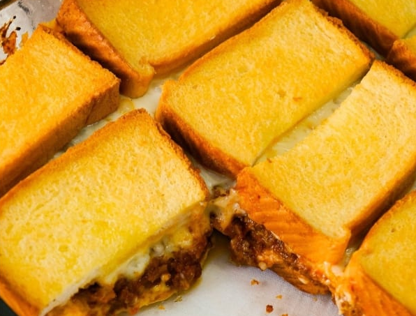 Sloppy Joe Grilled Cheese Casserole #dinnerrecipe #amazingrecipe 