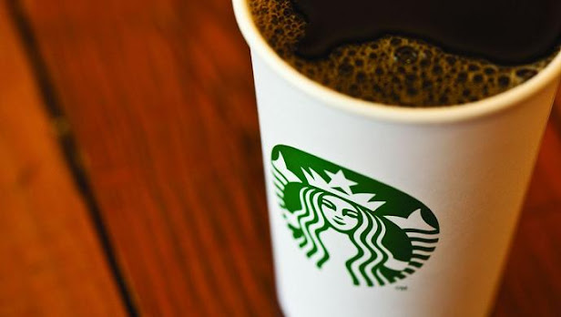 la evolución del logo de starbucks coffee - starbucks logo evolution