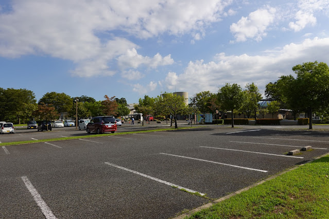 鳥取県西伯郡南部町鶴田　とっとり花回廊　駐車場