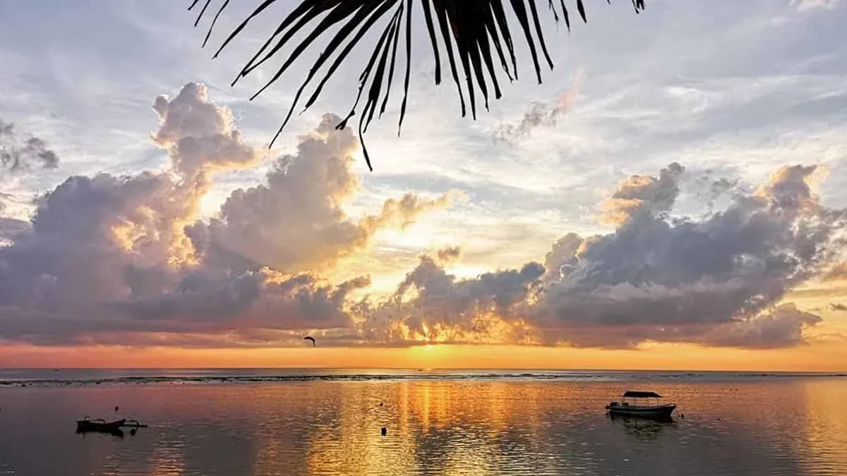 Langit Sunset Pantai Sindhu