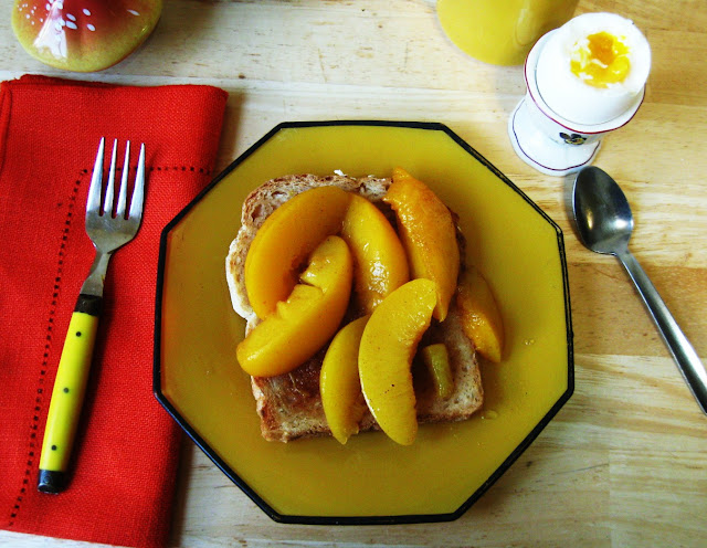 recipe, breakfast, peaches, toast, fleur d'elise