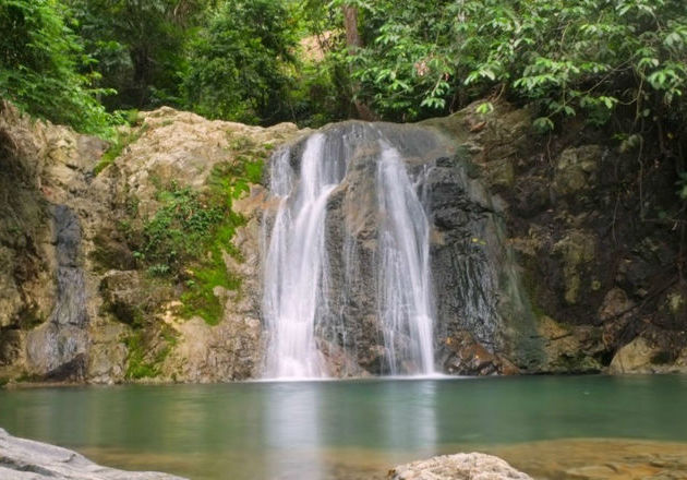 Pesona Air Terjun Tujuh Tingkat di Aceh