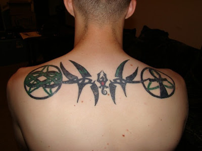 Upper back tattoos Posted by TATTOO NEW at 704 PM