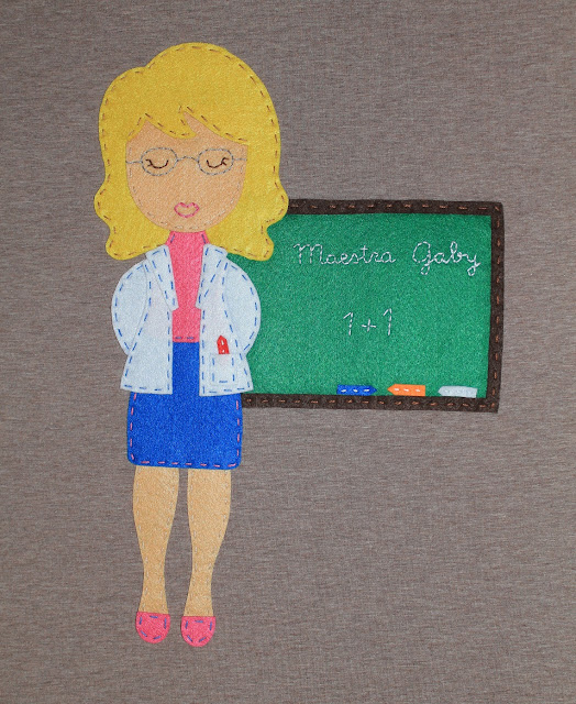 camiseta-maestra-personalizada