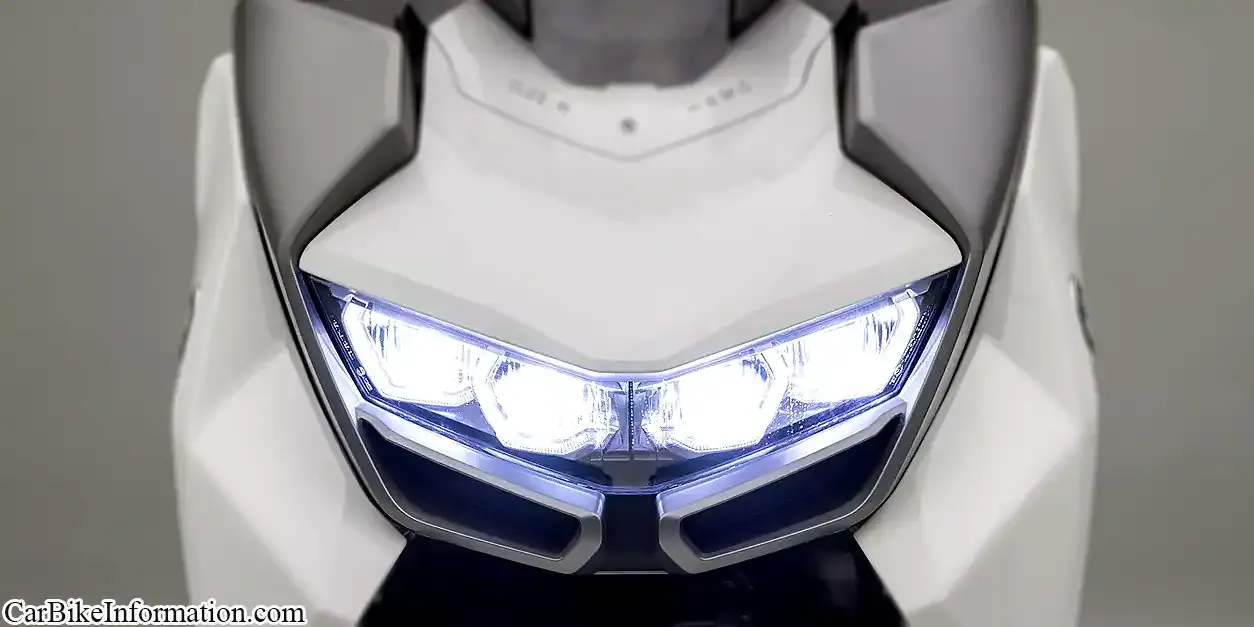 BMW C 400 GT Headlight