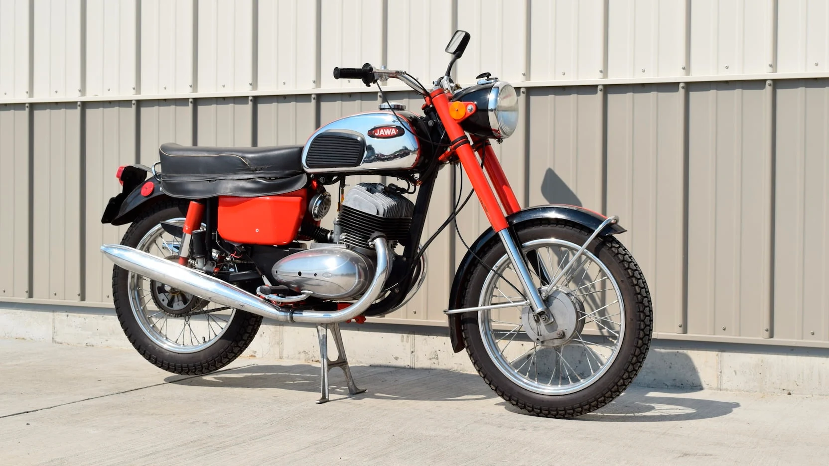 Jawa 350 History and Specifications 2