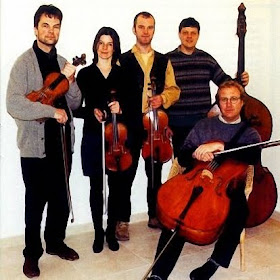Ensemble Piacevole: Nico Baltussen, Gudrun Vercampt (violin),Yves Cortvrint (viola),Luc Dewez (violoncello),Ludo Joly (double bass)