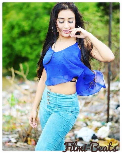 Priyamvada Kant wallpapers and Biography