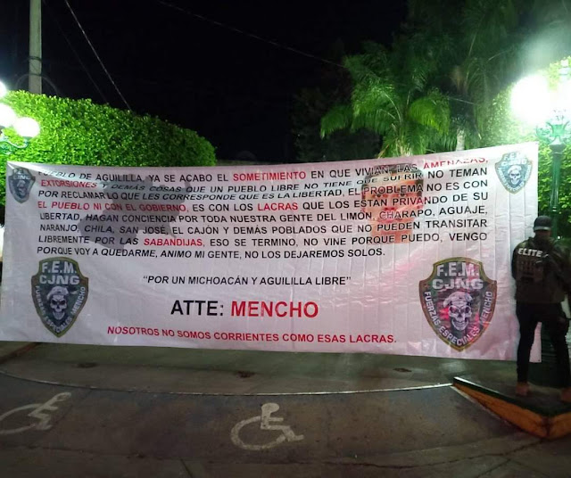 Fotos: “Vengo porque voy a quedarme, Mi pelea es con Carteles Unidos”, El Mencho líder del CJNG manda mensaje mediante Narcomanta en Aguililla; Michoacán