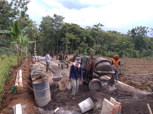 Semangat Satgas TMMD Tanpa Batas