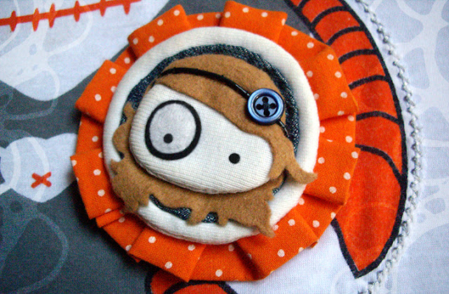 broche original foltys vs polka dots:orange (100% handmade with ♥)