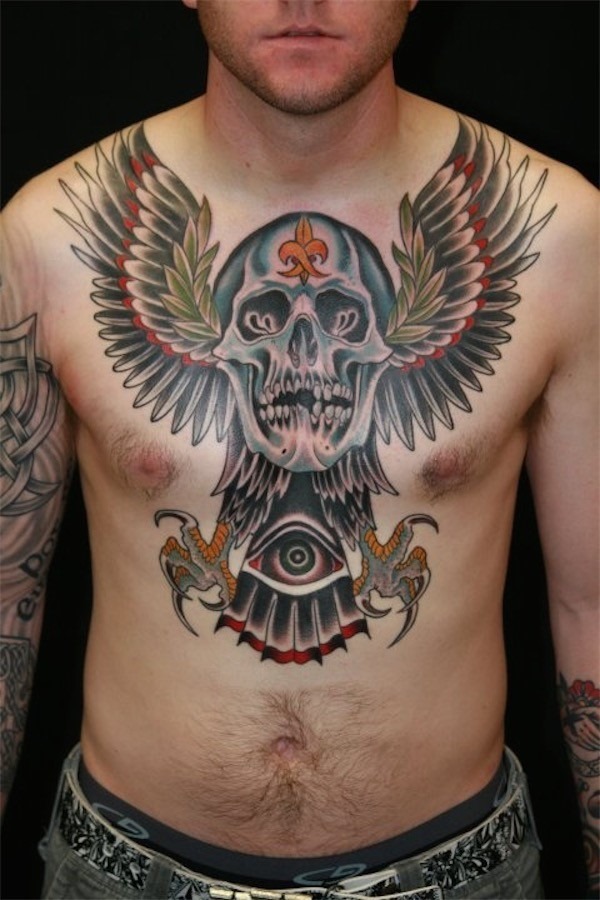 crnio_alado_tatuagem_no_peito