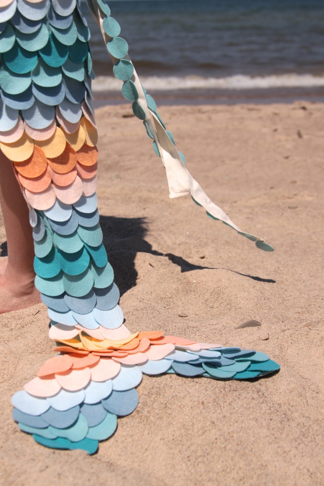 Benzie: A fanfare of felt.: Mermaid Tail DIY